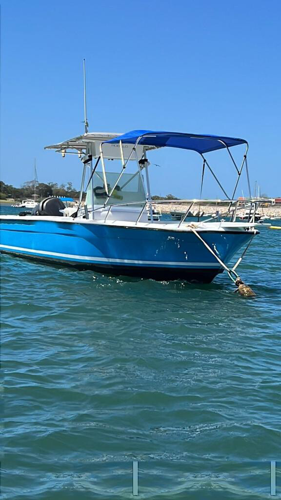 28ft Robalo Center Console