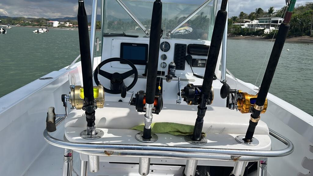 28ft Robalo Center Console