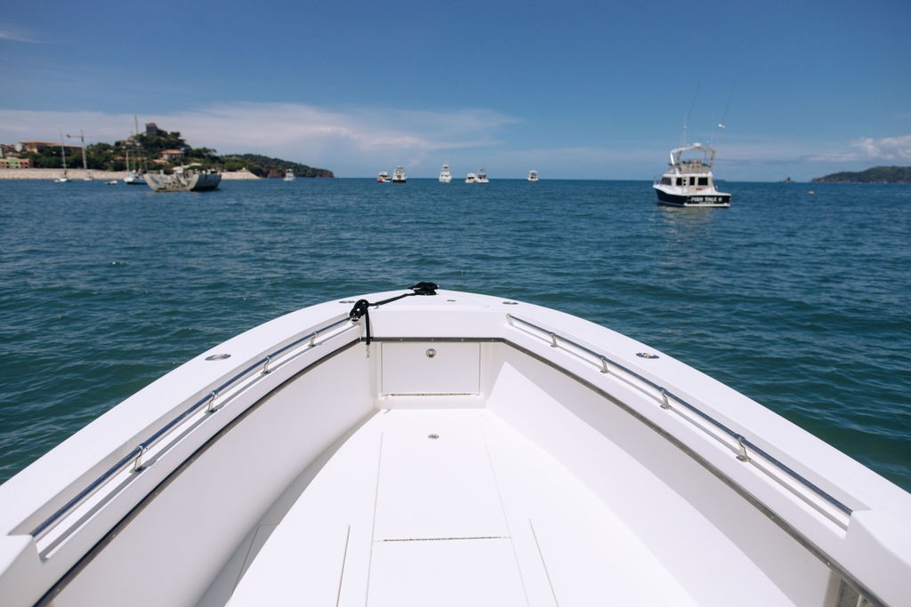 28 Whitewater Bow